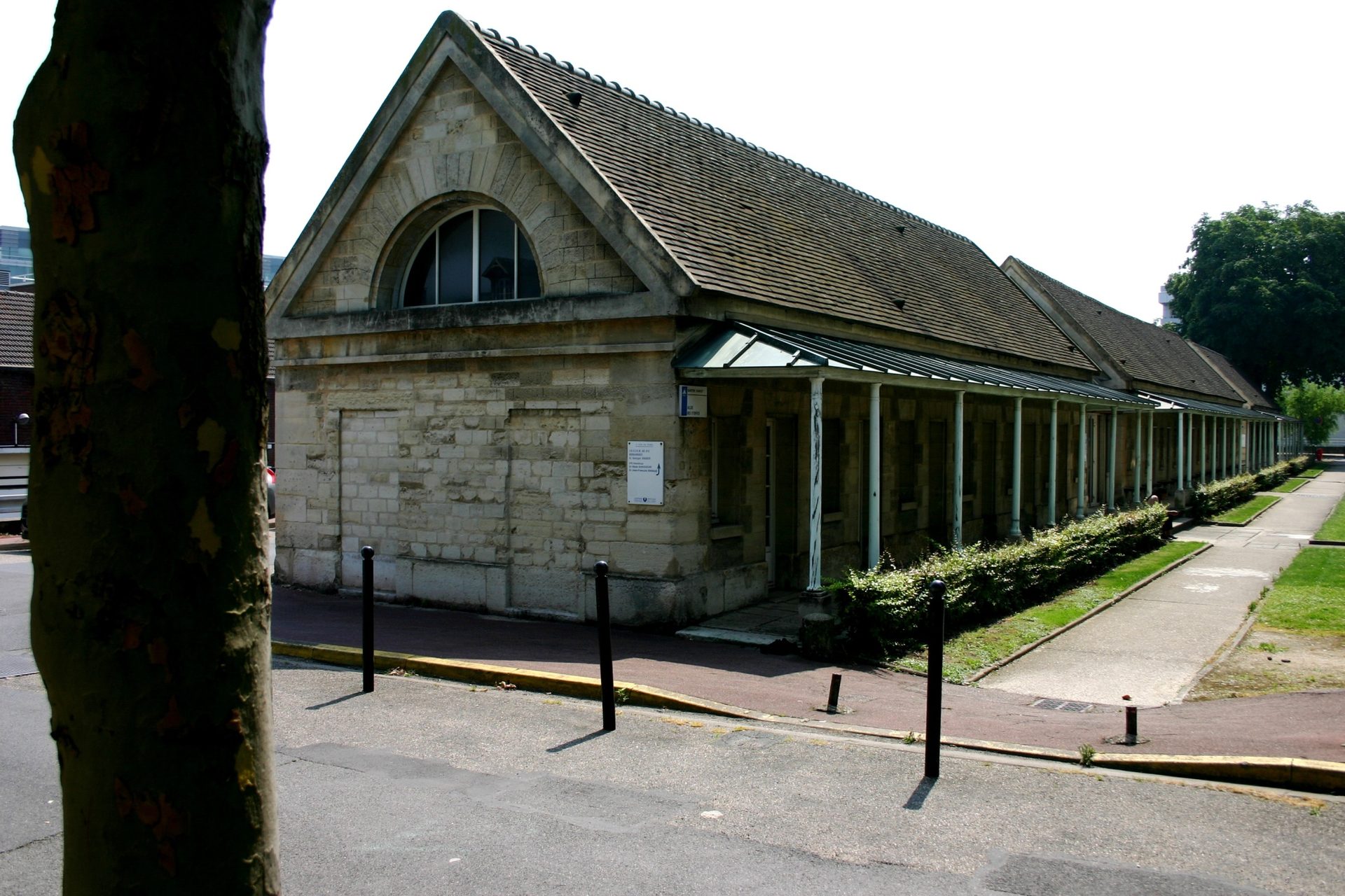 Petites Loges, Hopital de la Salpetriere, Paris - 01.JPG